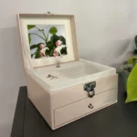 Ροζ κοσμηματοθήκη με μουσικό κουτί μονόκερος και καθρέφτη Kruzzel