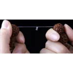 Ελαστική πετονιά Kruzzel 1mm x 40m σε λευκό χρώμα τυλιγμένη σε καρούλα.